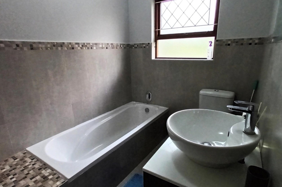 3 Bedroom Property for Sale in Beacon Bay North Eastern Cape